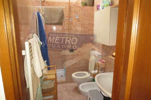 bagno con doccia - APPARTAMENTO THIENE (VI) CENTRO 